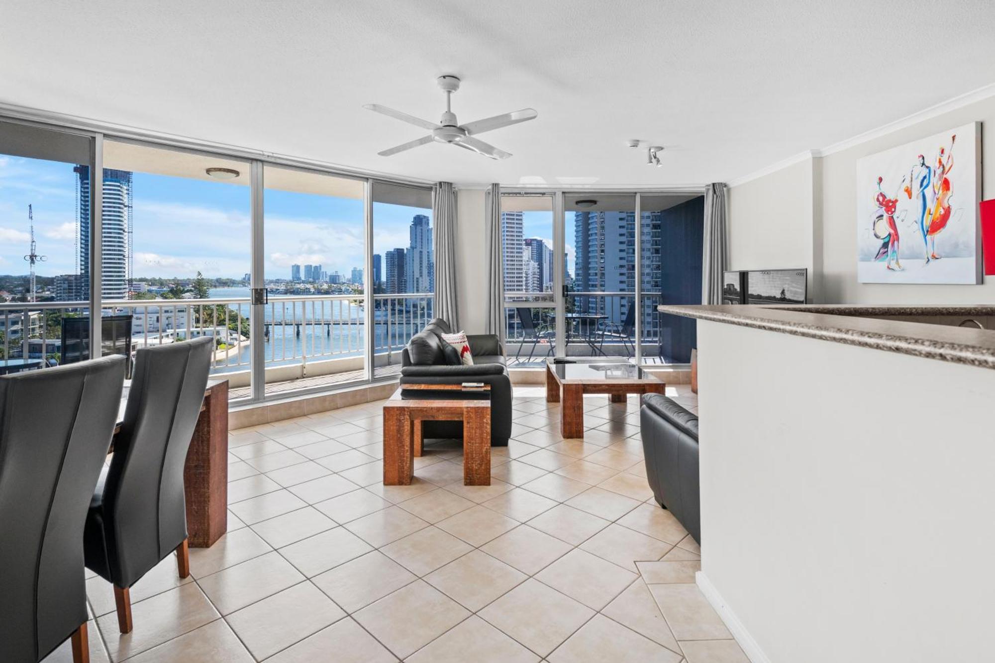 Moorings On Cavill Surfers Paradise Aparthotel