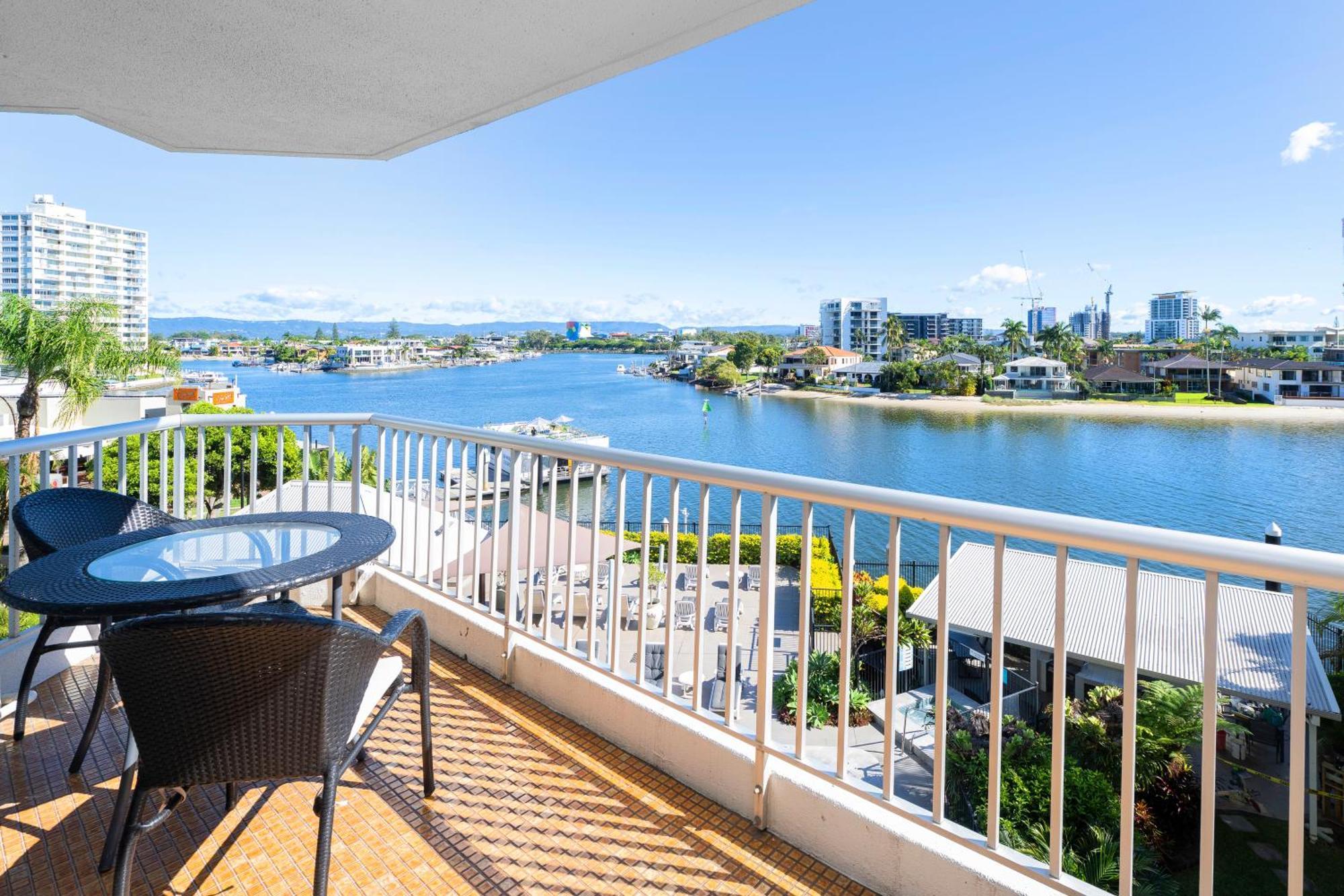 Aparthotel Moorings On Cavill Surfers Paradise Gold Coast
