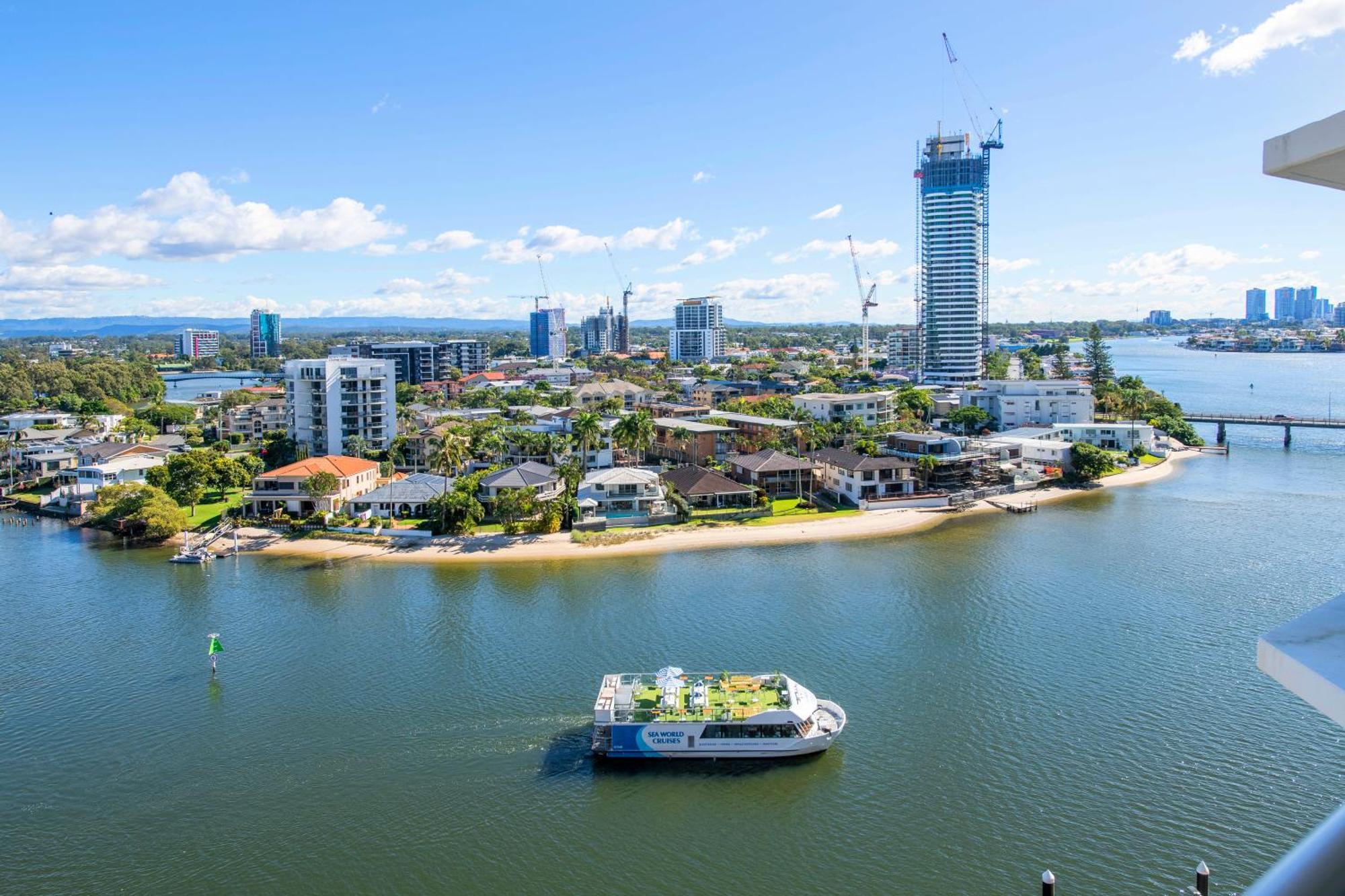 Aparthotel Moorings On Cavill Surfers Paradise 4*