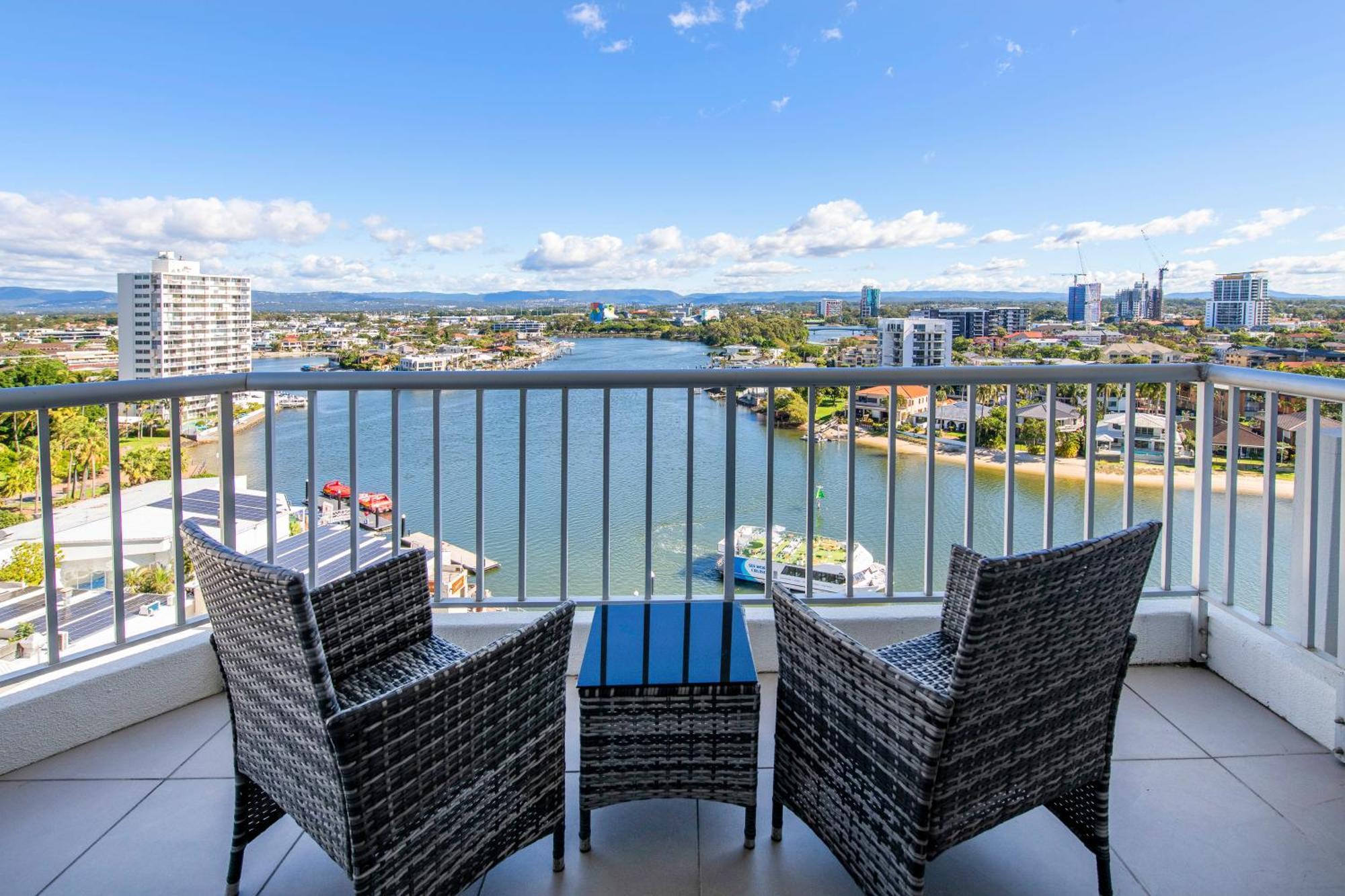 Aparthotel Moorings On Cavill Surfers Paradise