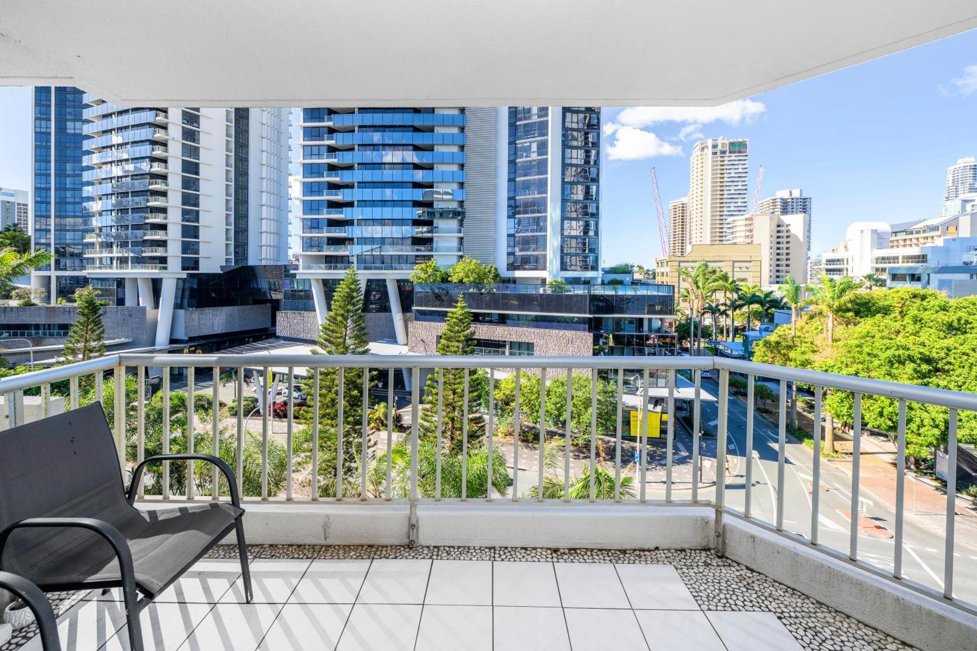 Moorings On Cavill Surfers Paradise Gold Coast